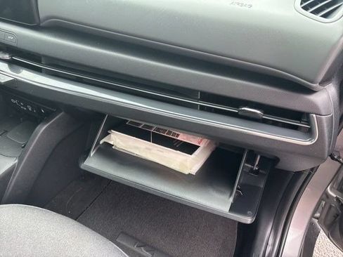 Used 2025 Kia K4 EX FWD image 37