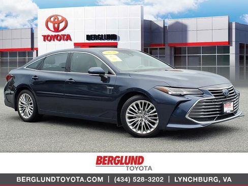 Used 2020 Toyota Avalon Limited w/ Advanced Safety Package FWD image 1