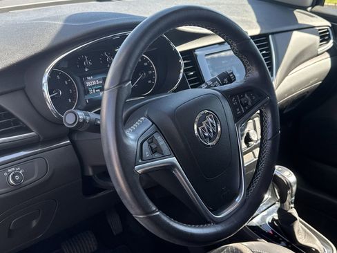 Used 2022 Buick Encore Preferred w/ Safety Package image 18