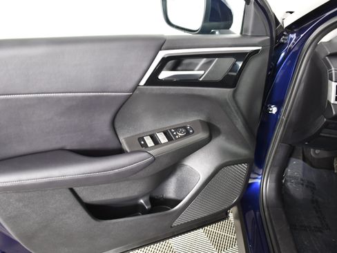 Used 2025 Mitsubishi Outlander SE AWD/4WD image 35