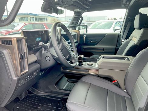 New 2025 GMC Hummer EV 2X w/ LPO, Dark Essentials Package image 10