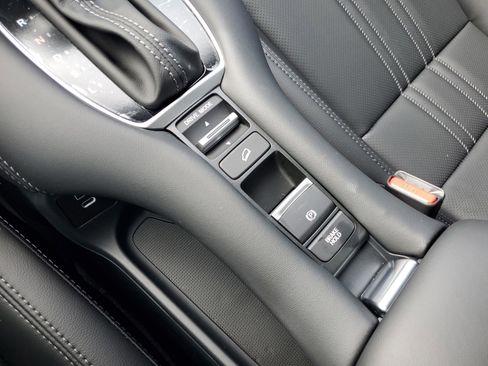 New 2026 Honda HR-V EX-L image 24