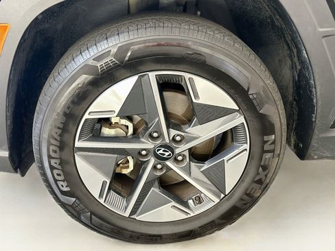 Used 2025 Hyundai Tucson SEL AWD/4WD image 11