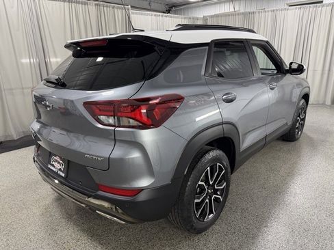 Used 2021 Chevrolet TrailBlazer ACTIV w/ Sun and Liftgate Package image 4