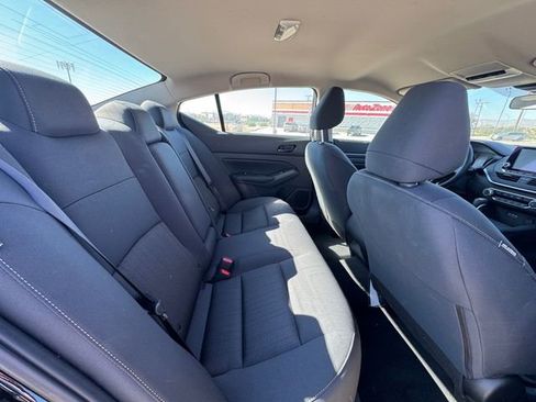 Used 2025 Nissan Altima 2.5 S image 17