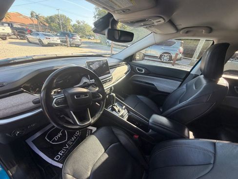 Used 2022 Jeep Compass Latitude image 8