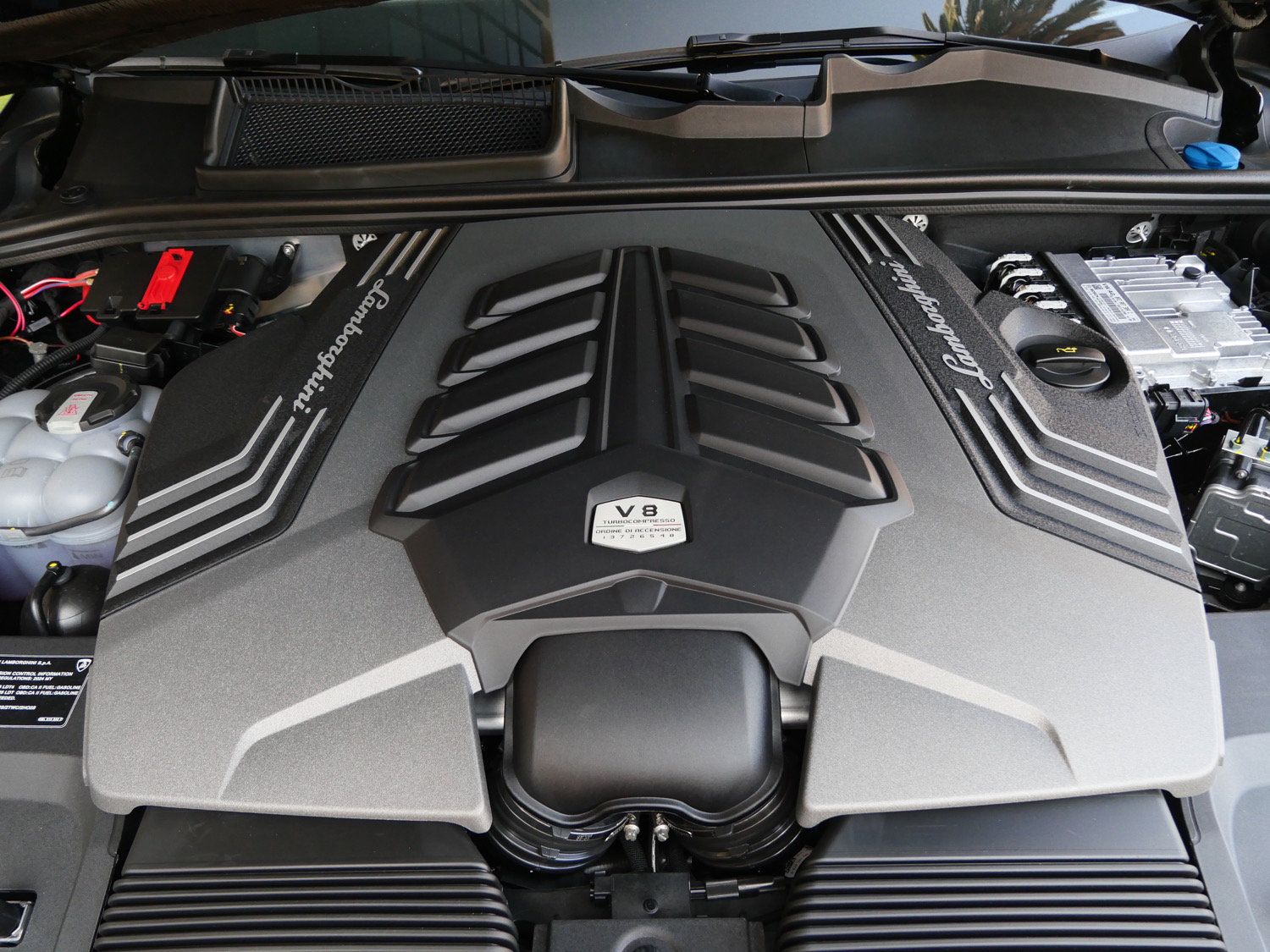 Used 2024 Lamborghini Urus S AWD/4WD image 25