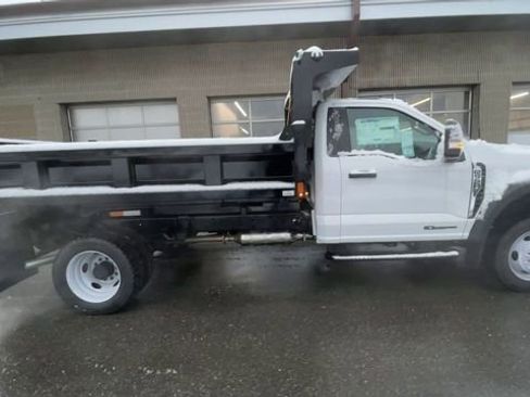 New 2025 Ford F550 4x4 Regular Cab Super Duty image 9