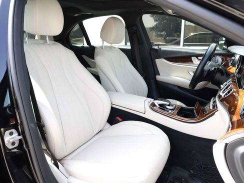 Used 2019 Mercedes-Benz E 450 4MATIC Sedan image 36