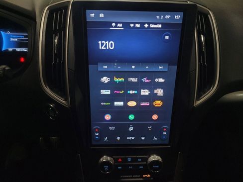 Used 2024 Ford Edge SEL image 25