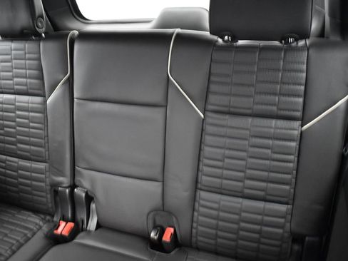 Used 2023 Cadillac Escalade Sport Platinum image 31