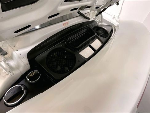 Used 2016 Porsche 911 Turbo image 15