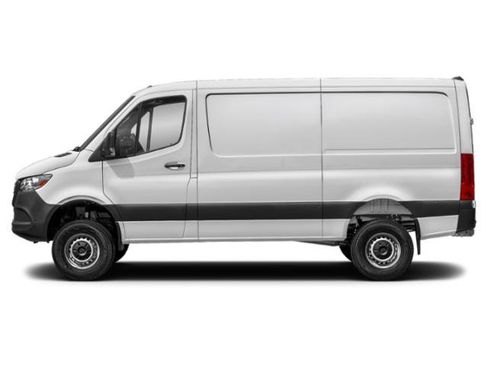 Used 2025 Mercedes-Benz Sprinter 2500 image 3