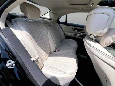Used 2023 Mercedes-Benz S 580 4MATIC Sedan image 20