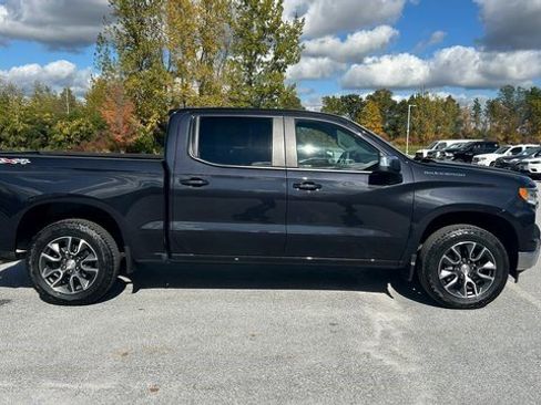 Certified 2022 Chevrolet Silverado 1500 LT image 2
