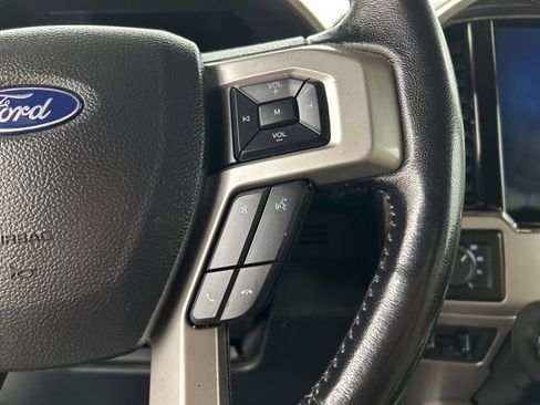 Used 2022 Ford F250 Lariat w/ Chrome Package image 10