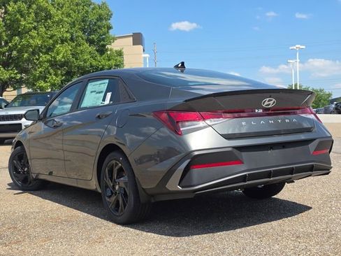New 2026 Hyundai Elantra Sport FWD image 13
