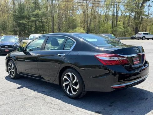 Used 2017 Honda Accord EX-L image 6