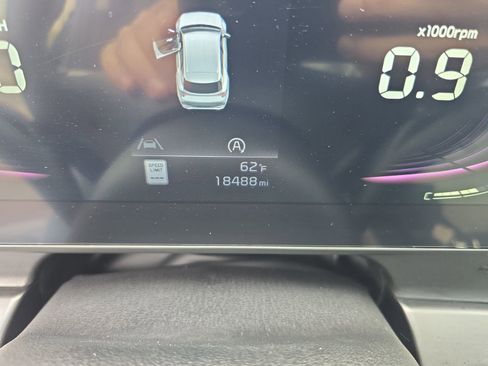 Used 2023 Kia Sportage EX image 28