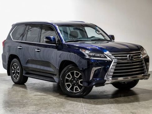 Used 2018 Lexus LX 570 4WD w/ Luxury Package image 9
