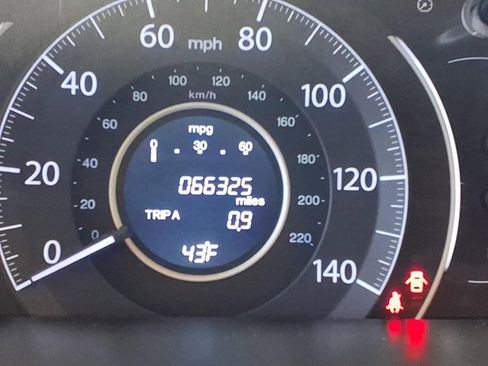 Used 2014 Honda CR-V LX image 11