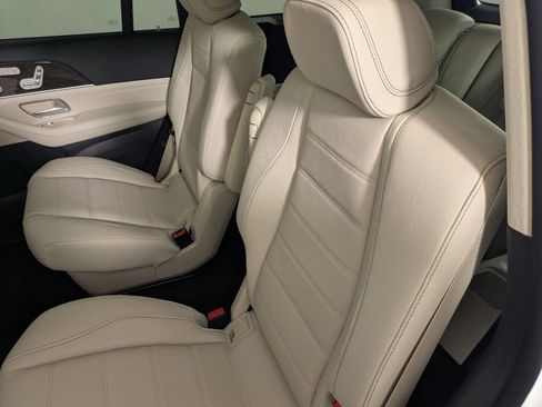 New 2026 Mercedes-Benz GLS 450 4MATIC image 10
