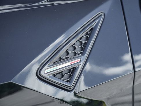 Used 2024 Lamborghini Urus S AWD/4WD image 92