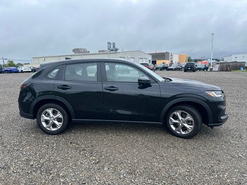 Used 2025 Honda HR-V LX image 11