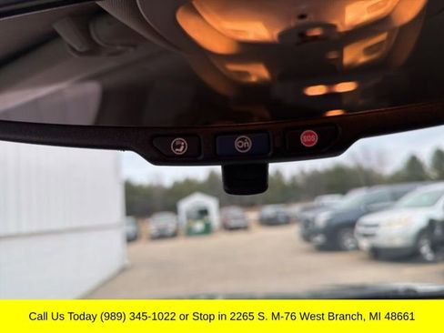 Used 2017 Chevrolet Equinox LT image 23