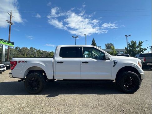 Used 2022 Ford F150 XLT w/ Equipment Group 301A Mid AWD/4WD image 9