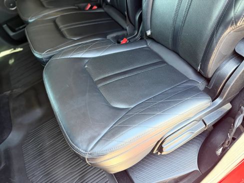 Used 2019 Ford Expedition Platinum AWD/4WD image 36