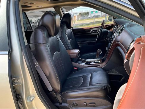 Used 2013 Buick Enclave Premium image 8