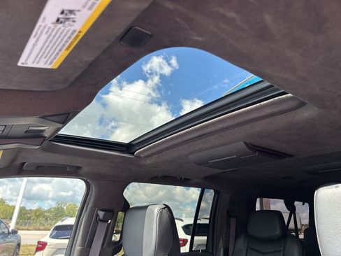 Used 2019 Cadillac Escalade ESV Platinum image 23