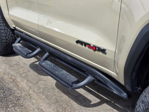 Used 2024 GMC Canyon AT4X AWD/4WD image 7