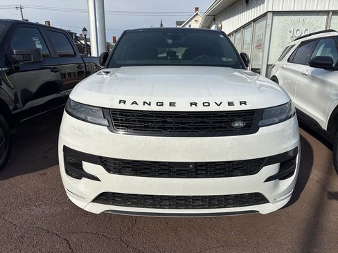 Used 2024 Land Rover Range Rover Sport Dynamic SE image 9