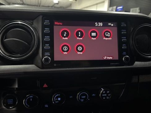 Used 2020 Toyota Tacoma TRD Off-Road image 19