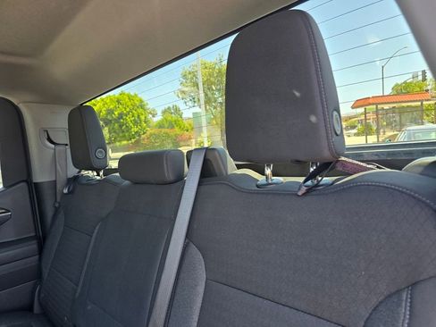 Used 2025 Chevrolet Silverado 1500 LT RWD image 16