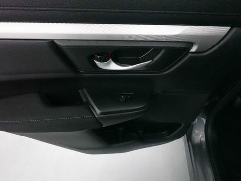 Used 2019 Honda CR-V LX image 24