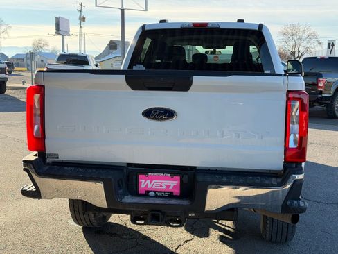 Used 2024 Ford F250 XLT image 5