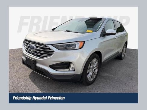 Used 2019 Ford Edge Titanium w/ Equipment Group 301A AWD/4WD image 1