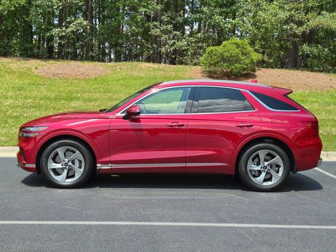 Used 2026 Genesis GV70 2.5T Advanced AWD/4WD image 2