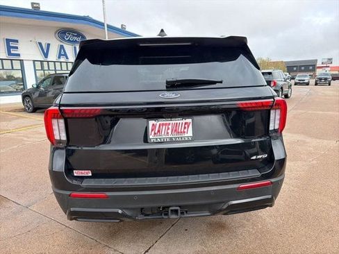Used 2025 Ford Explorer ST-Line AWD/4WD image 6