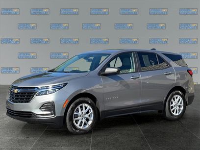 Used 2023 Chevrolet Equinox LS w/ LS Convenience Package