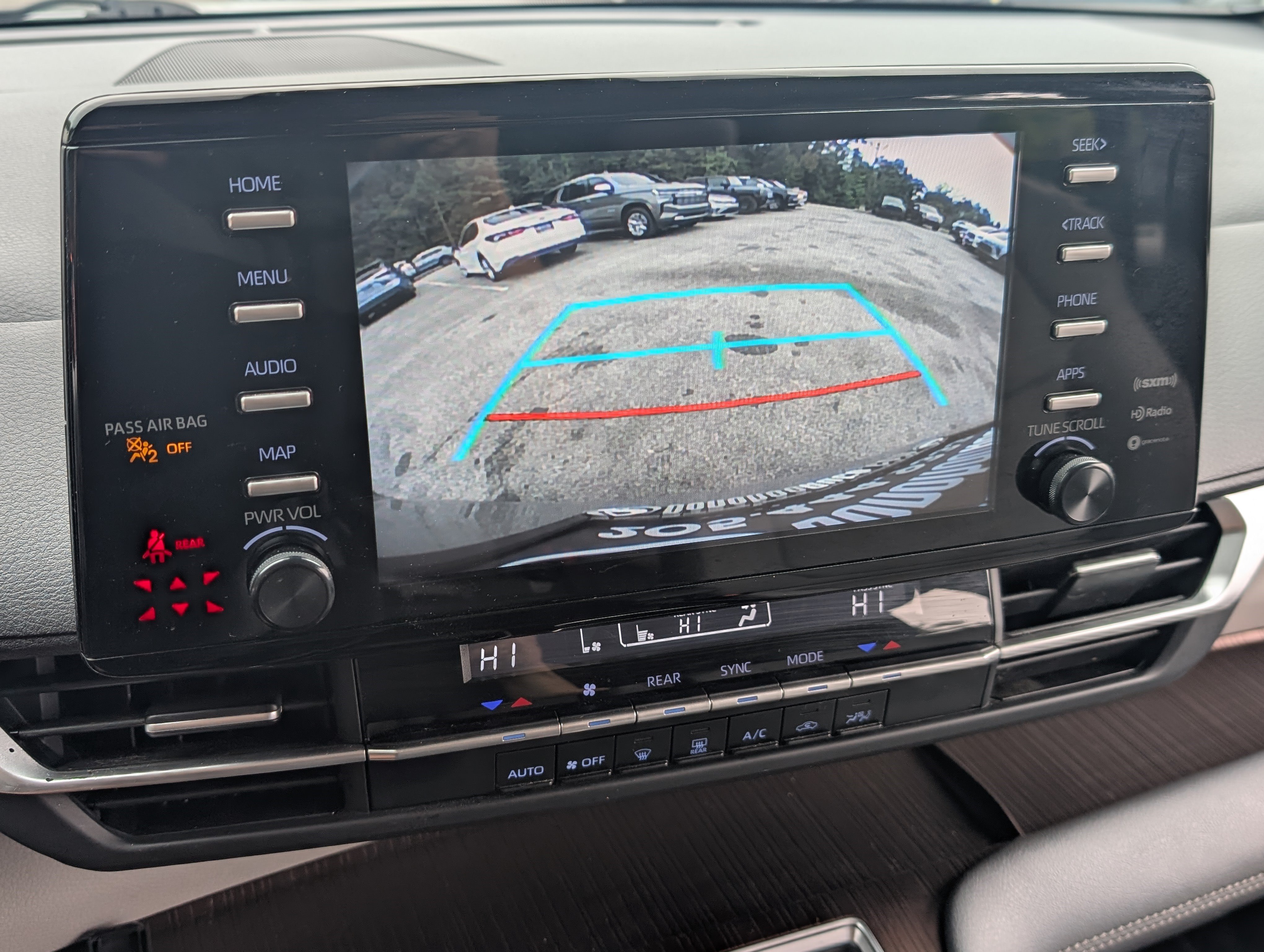 Used 2022 Toyota Sienna LE FWD image 26