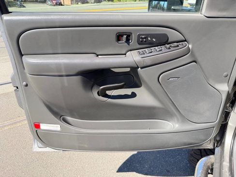 Used 2006 Chevrolet Silverado 2500 LS image 43