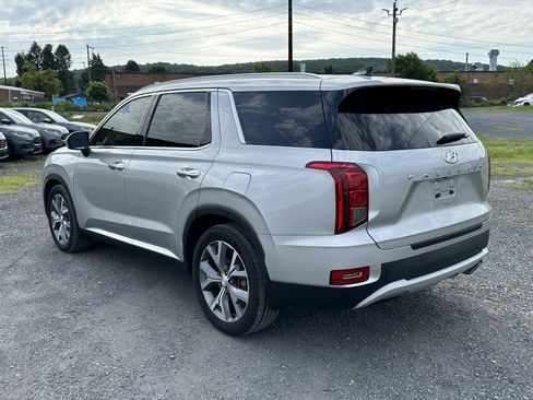 Used 2022 Hyundai Palisade SEL w/ 8P Bench Seat Package AWD/4WD image 6
