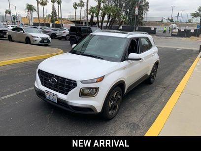 Used 2025 Hyundai Venue SEL