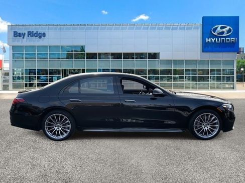 Used 2023 Mercedes-Benz S 580 4MATIC Sedan image 2