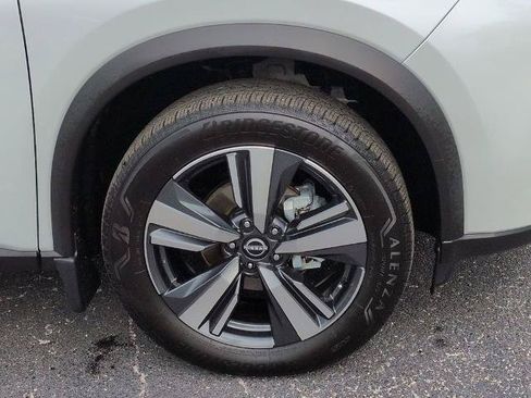 Certified 2024 Nissan Rogue SL w/ SL Premium Package FWD image 11