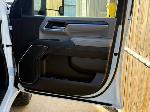 Used 2024 GMC Sierra 2500 SLE w/ SLE Value Package; image 50